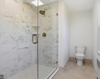 8805 Reichard Road - Photo Thumbnail 14