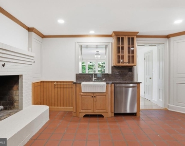 8805 Reichard Road - Photo Thumbnail 29