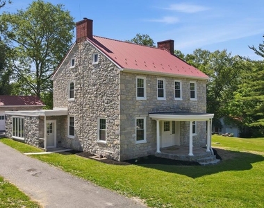 8805 Reichard Road - Photo Thumbnail 1