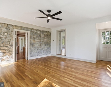 8805 Reichard Road - Photo Thumbnail 28