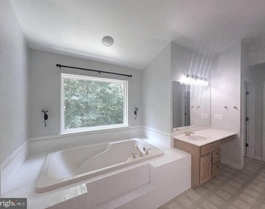 23063 Pembrook Drive - Photo Thumbnail 19