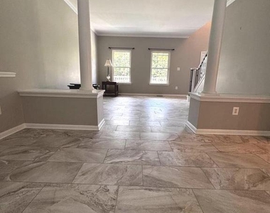 23063 Pembrook Drive - Photo Thumbnail 8