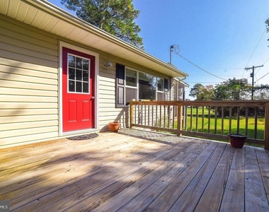 16100 Thomas Road - Photo Thumbnail 2