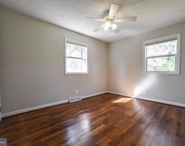 16100 Thomas Road - Photo Thumbnail 12