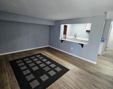 7712 Jacobs Drive - Photo Thumbnail 16