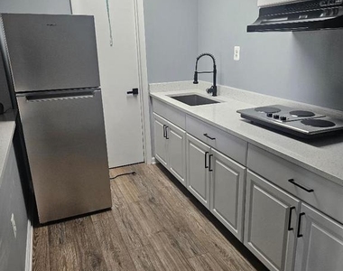 7712 Jacobs Drive - Photo Thumbnail 15