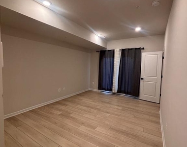 4826 Vista Glen Lane - Photo Thumbnail 25