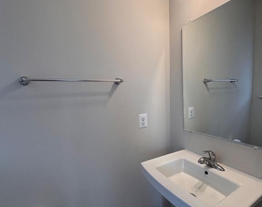 4826 Vista Glen Lane - Photo Thumbnail 33