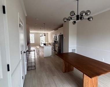 4826 Vista Glen Lane - Photo Thumbnail 18