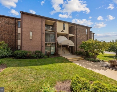 7716 Hanover Parkway - Photo Thumbnail 19