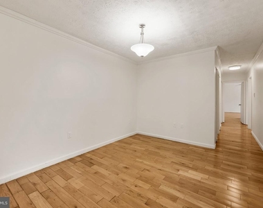 7716 Hanover Parkway - Photo Thumbnail 6