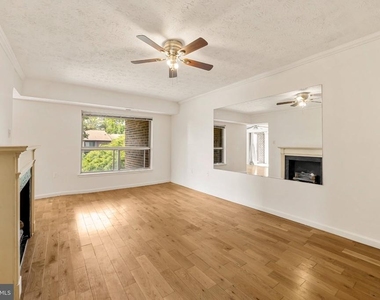 7716 Hanover Parkway - Photo Thumbnail 3