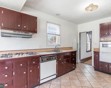 7523 Webster Lane - Photo Thumbnail 2