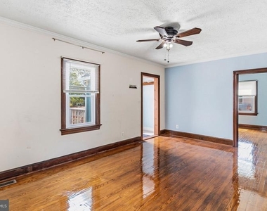 7523 Webster Lane - Photo Thumbnail 4