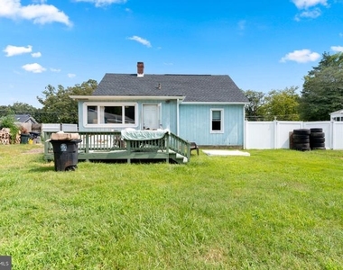 7523 Webster Lane - Photo Thumbnail 16