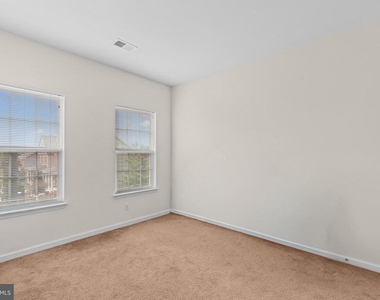 13727 Port Commerce Court - Photo Thumbnail 25