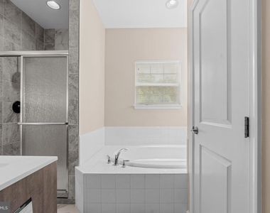 13727 Port Commerce Court - Photo Thumbnail 19