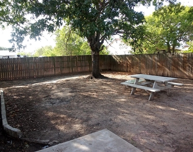 1904 Krizan Ave - Photo Thumbnail 11