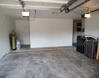 1904 Krizan Ave - Photo Thumbnail 13