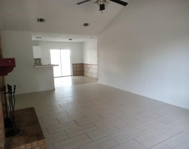 1904 Krizan Ave - Photo Thumbnail 2
