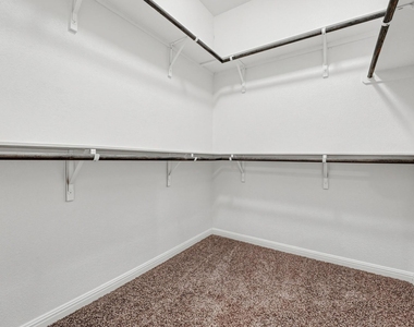 719 Speckled Alder Dr - Photo Thumbnail 17