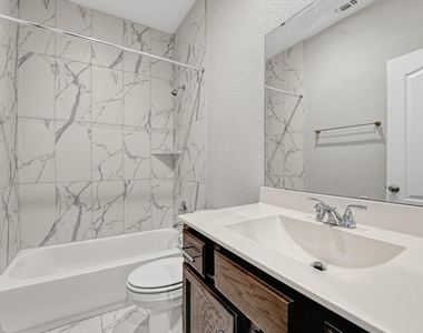 719 Speckled Alder Dr - Photo Thumbnail 13