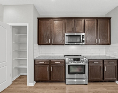 719 Speckled Alder Dr - Photo Thumbnail 5