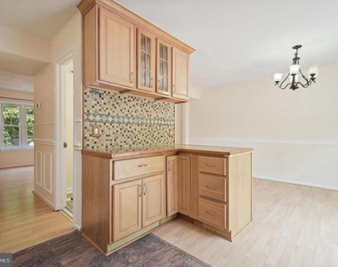 8266 Amity Circle - Photo Thumbnail 9
