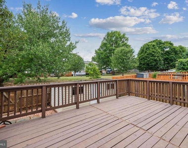 8266 Amity Circle - Photo Thumbnail 24