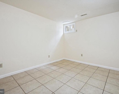 8266 Amity Circle - Photo Thumbnail 15