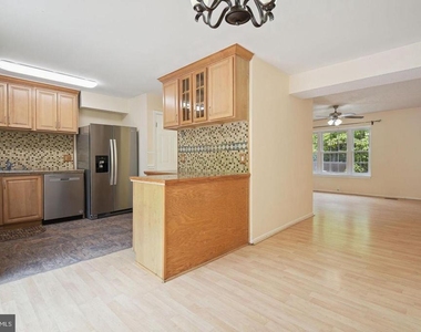 8266 Amity Circle - Photo Thumbnail 8
