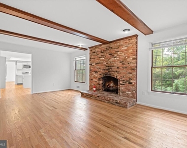 9601 Persimmon Tree Road - Photo Thumbnail 16