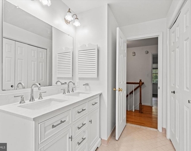 9601 Persimmon Tree Road - Photo Thumbnail 32