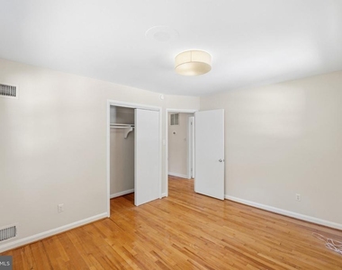 11317 College View Drive - Photo Thumbnail 18