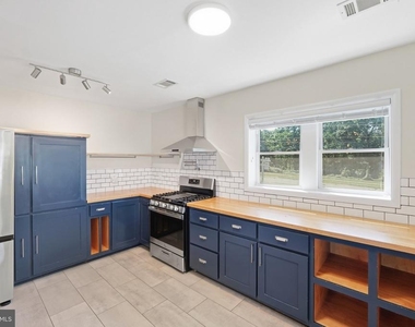 11317 College View Drive - Photo Thumbnail 9