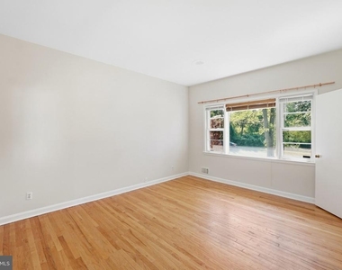 11317 College View Drive - Photo Thumbnail 4
