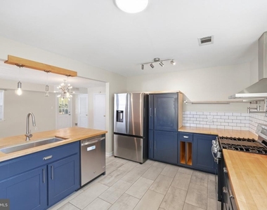 11317 College View Drive - Photo Thumbnail 10