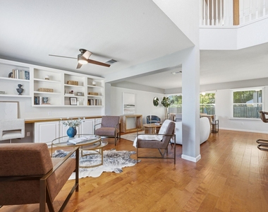 2913 Wavecrest Blvd - Photo Thumbnail 2