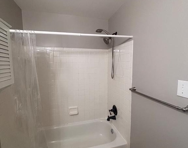 14201 Wolf Creek Place - Photo Thumbnail 19