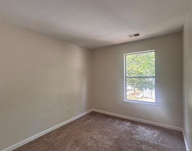 14201 Wolf Creek Place - Photo Thumbnail 31