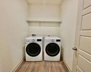 14301 Mcarthur Dr - Photo Thumbnail 22