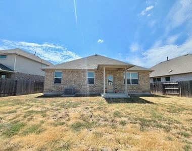 14301 Mcarthur Dr - Photo Thumbnail 23