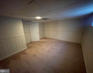 11203 Dodson Lane - Photo Thumbnail 6