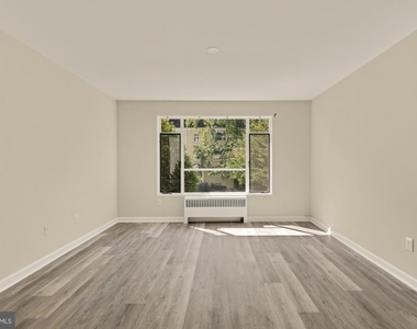 10413 Montrose Avenue - Photo Thumbnail 2