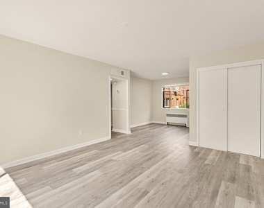 10413 Montrose Avenue - Photo Thumbnail 3