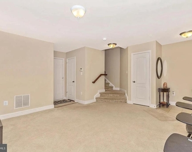 11882 Country Squire Way - Photo Thumbnail 35
