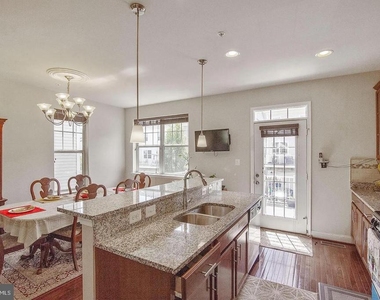11882 Country Squire Way - Photo Thumbnail 15