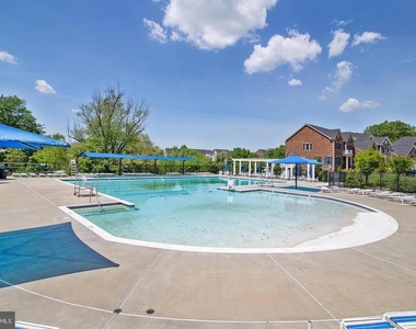 11882 Country Squire Way - Photo Thumbnail 46