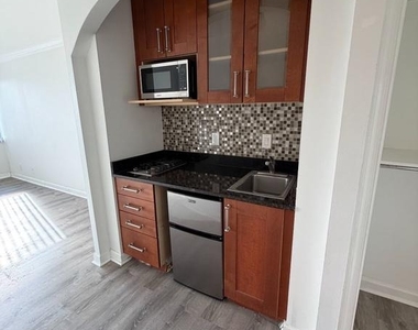 5500 Friendship Boulevard - Photo Thumbnail 3