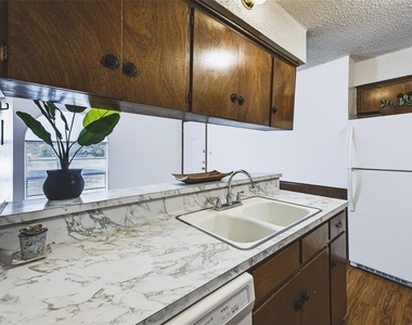 4713 Sagebrush Trl - Photo Thumbnail 8